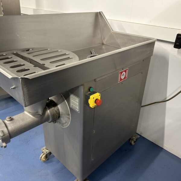 Butcher boy mincer - Image 5