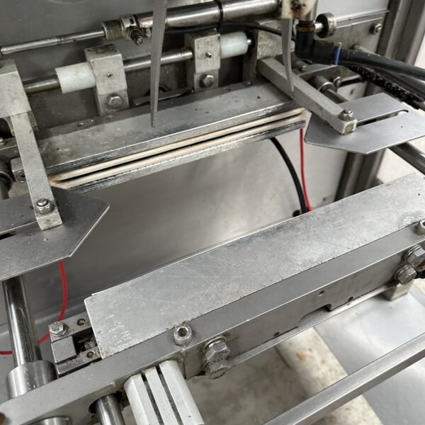 Gainsborough Vertical Form Fill and Seal - Image 4