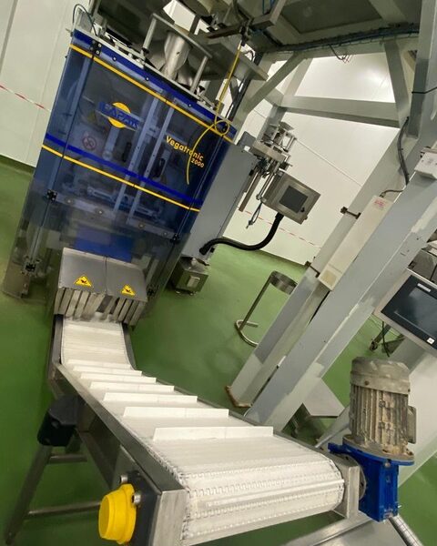 ILAPAK WEIGHING AND BAGGING LINE - Image 8